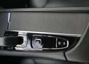 Volvo V90 17