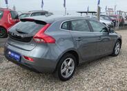 Volvo V40 4