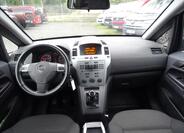 Opel Zafira 17