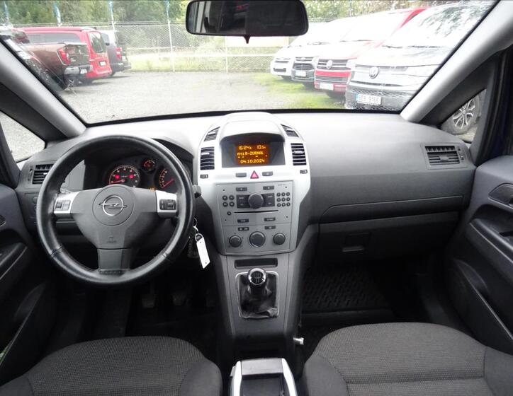 Opel Zafira 17