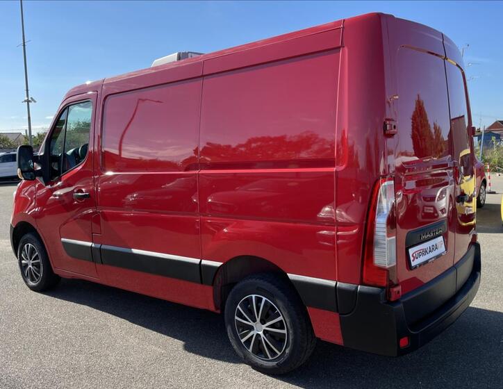 Renault Master 12