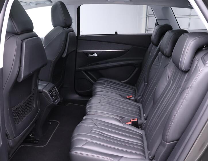 Peugeot 5008 19