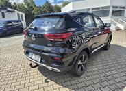 MG ZS 4