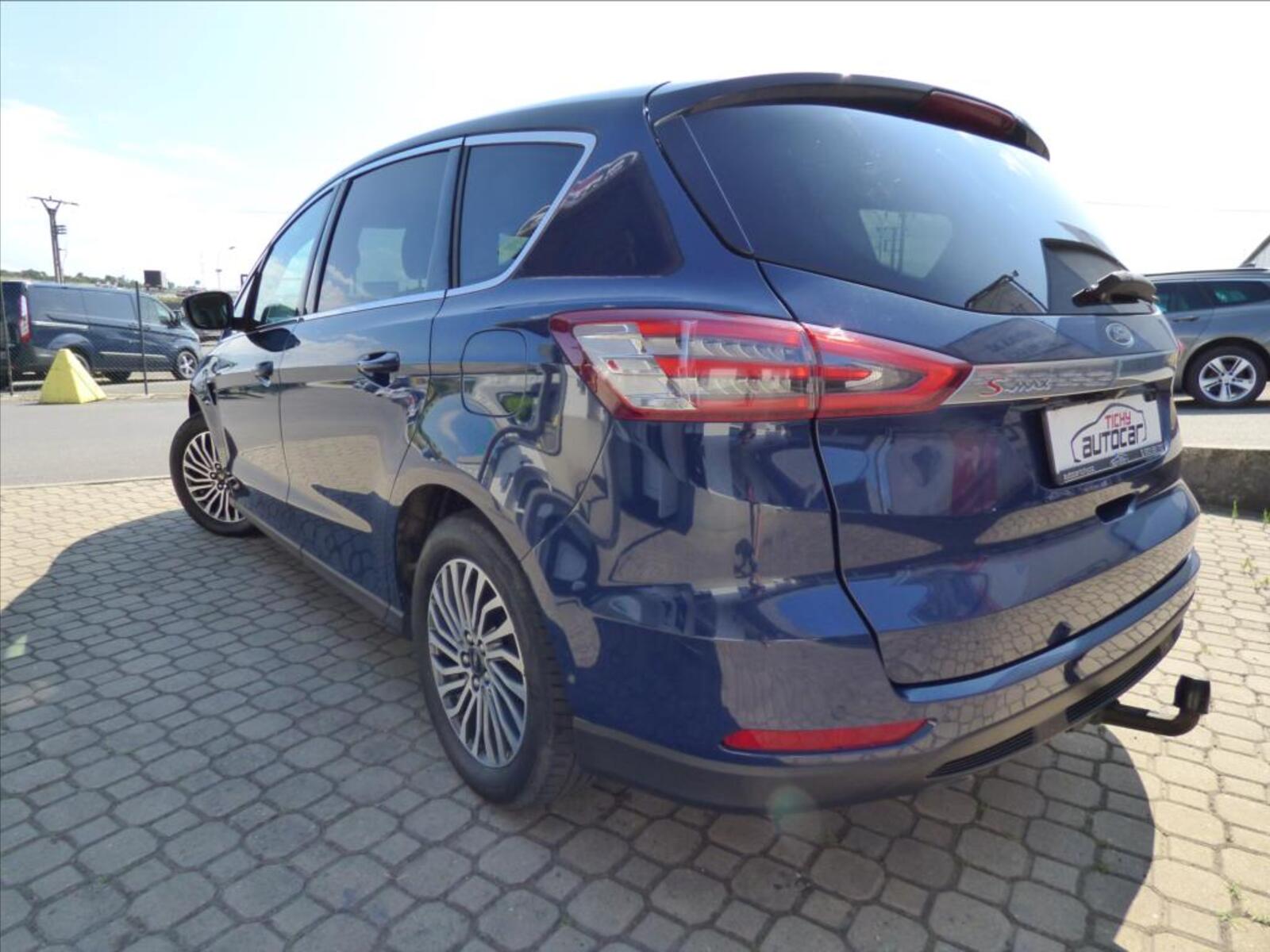 Ford S-MAX 67