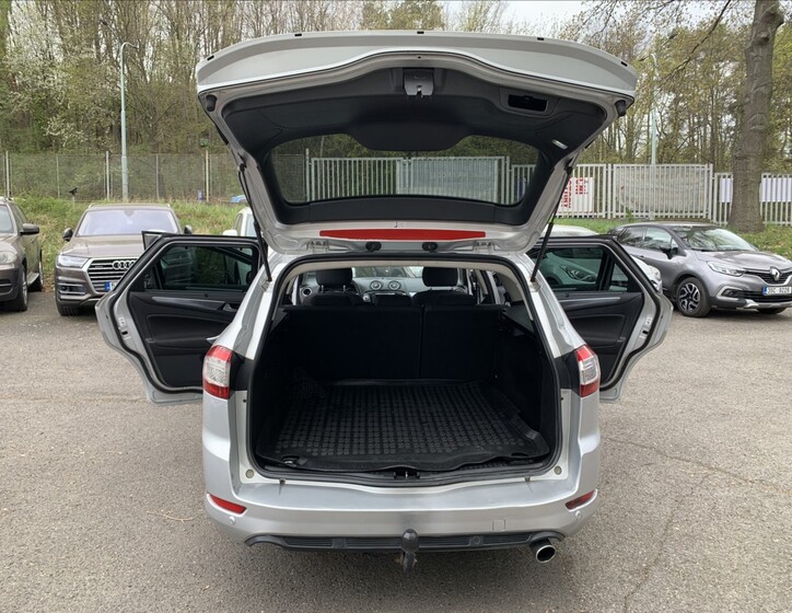 Ford Mondeo 18
