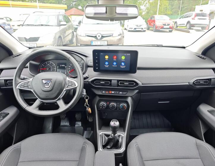 Dacia Sandero 15