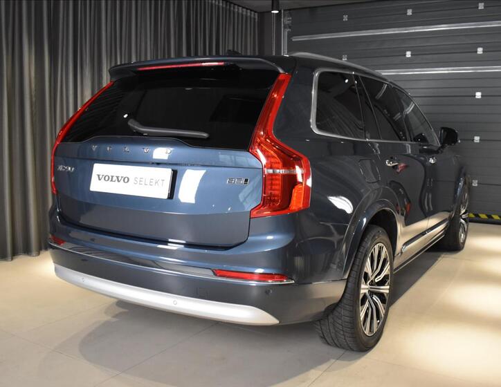 Volvo XC90 4