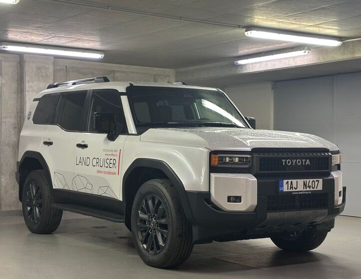 Toyota Land Cruiser 3