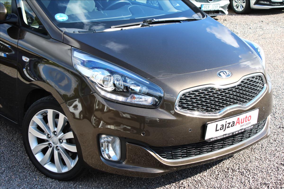 KIA Carens