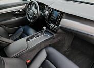Volvo V90 13