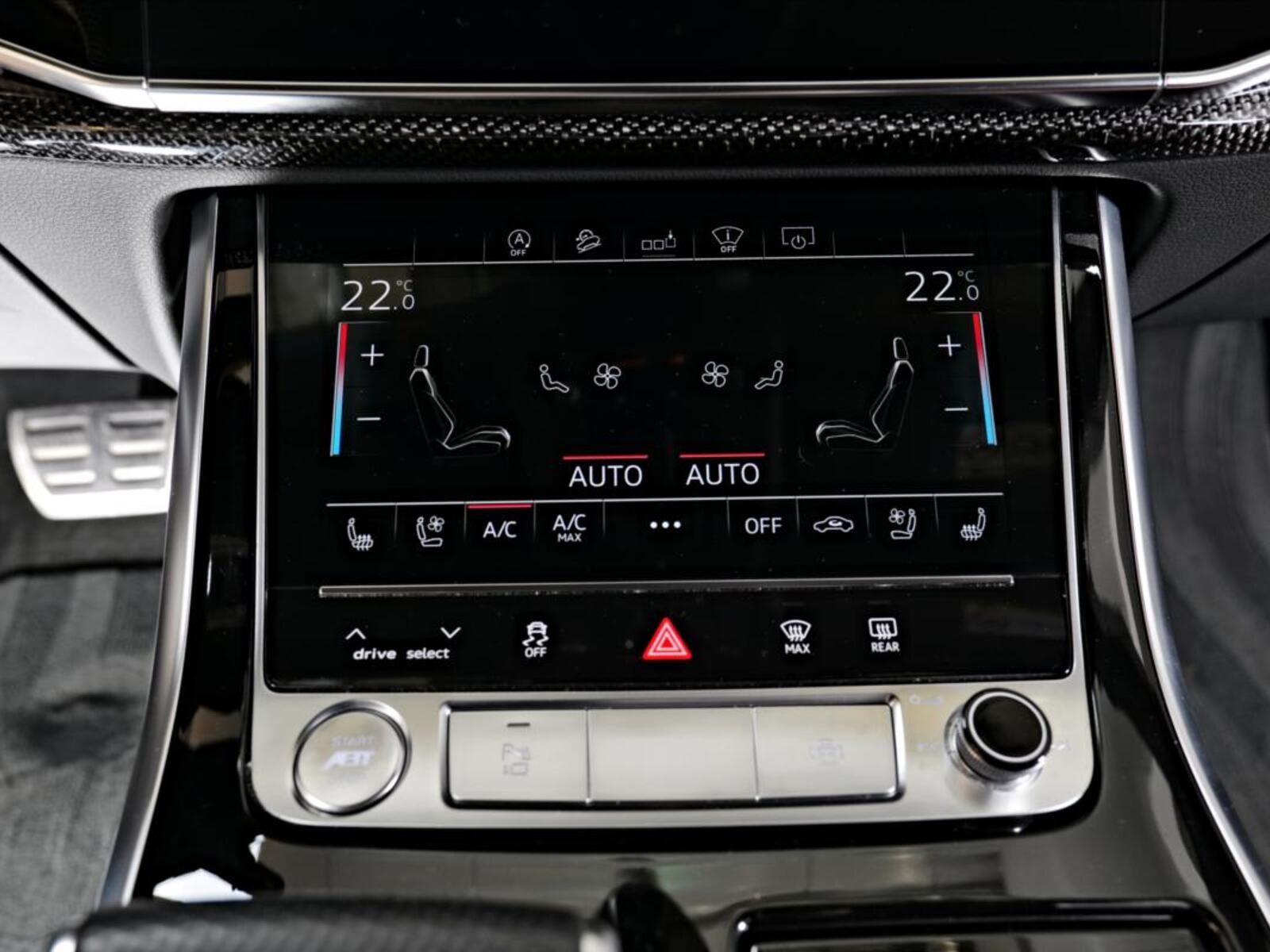 Audi SQ8 25