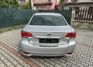 Toyota Avensis 4