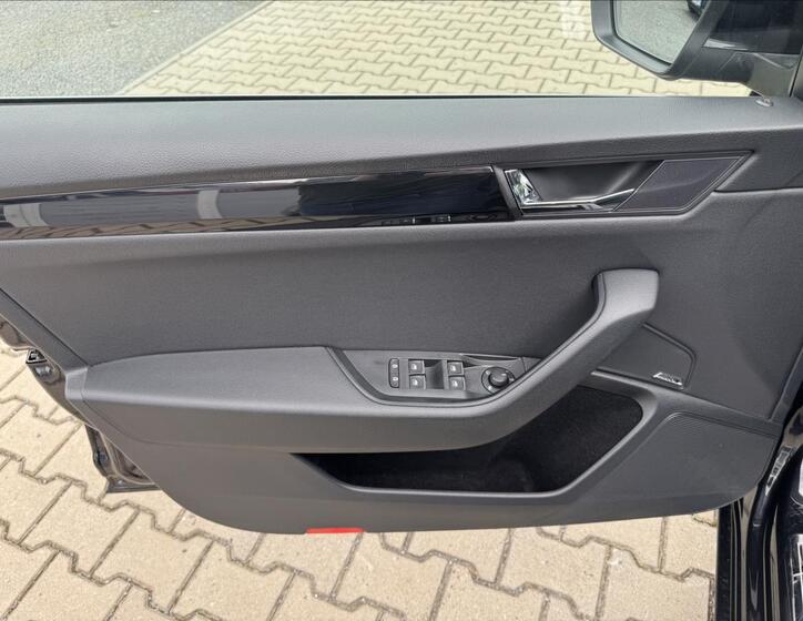 Škoda Superb 23