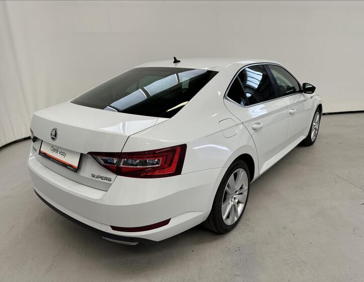 Škoda Superb 2