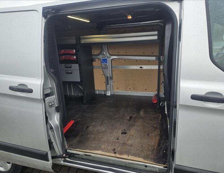 Ford Transit Custom 7