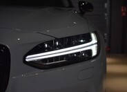 Volvo V90 9