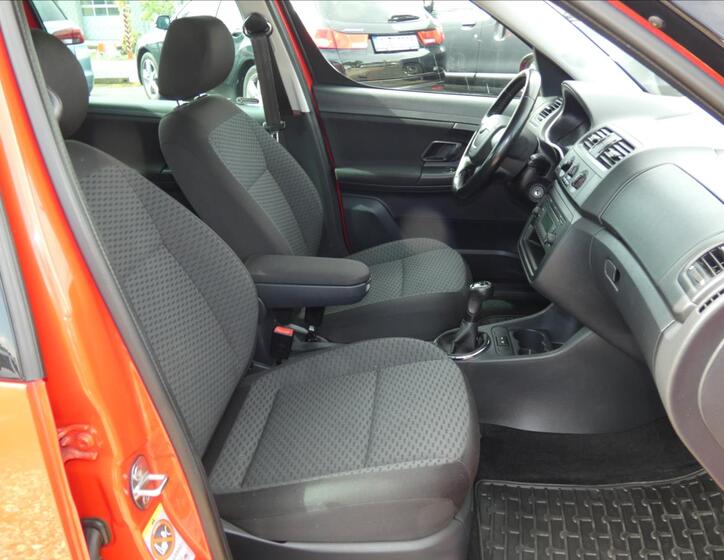 Škoda Roomster 10