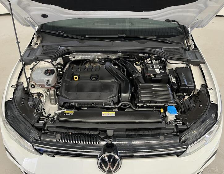 Volkswagen Golf 34