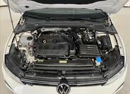 Volkswagen Golf 34