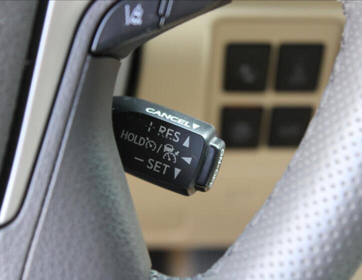 Toyota Land Cruiser 19