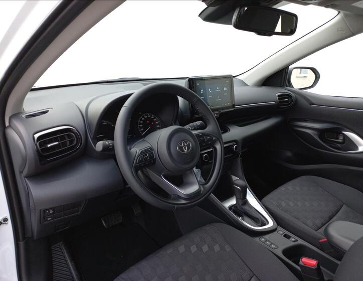 Toyota Yaris 10