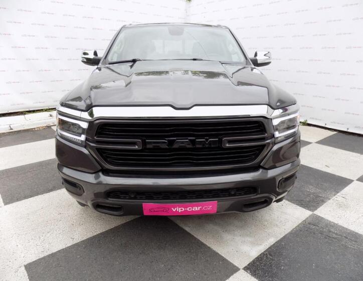 Dodge RAM 1500 2