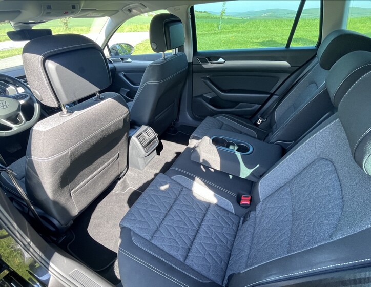 Volkswagen Passat 12