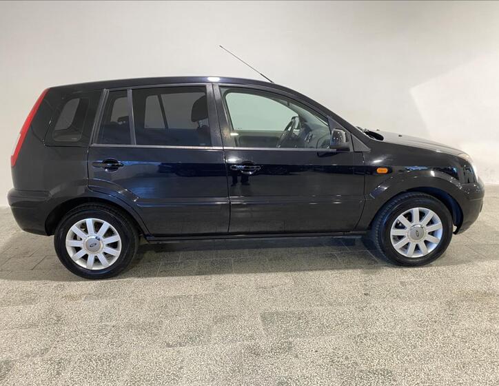 Ford Fusion 20