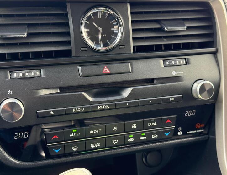 Lexus RX 450h 17