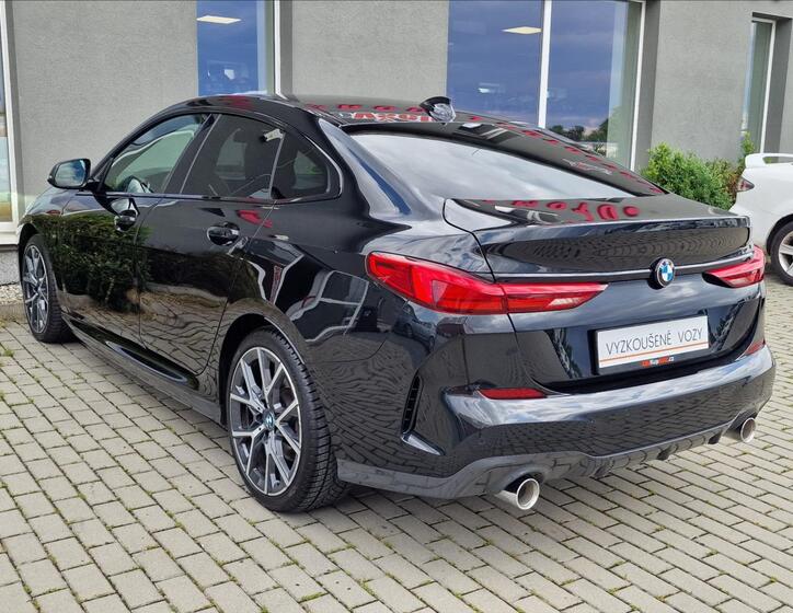 BMW Řada 2 8