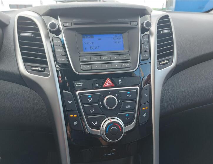 Hyundai i30 33