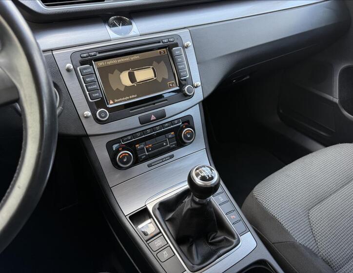 Volkswagen Passat 18