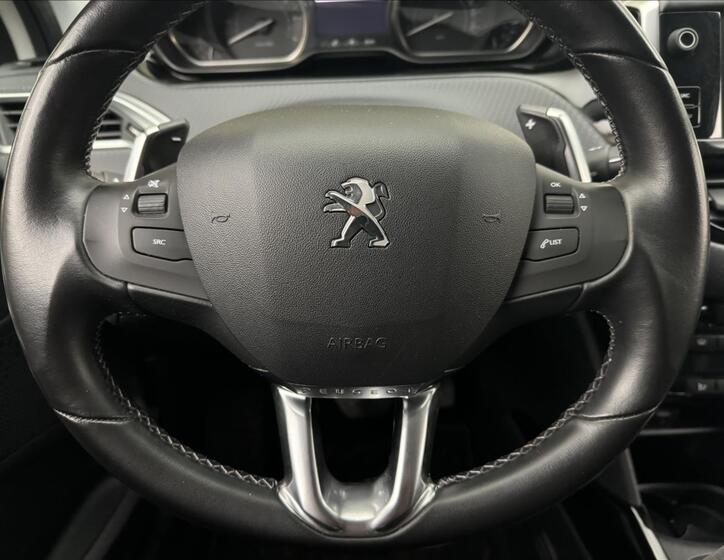 Peugeot 2008 9