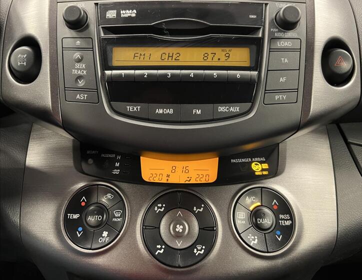 Toyota RAV4 7