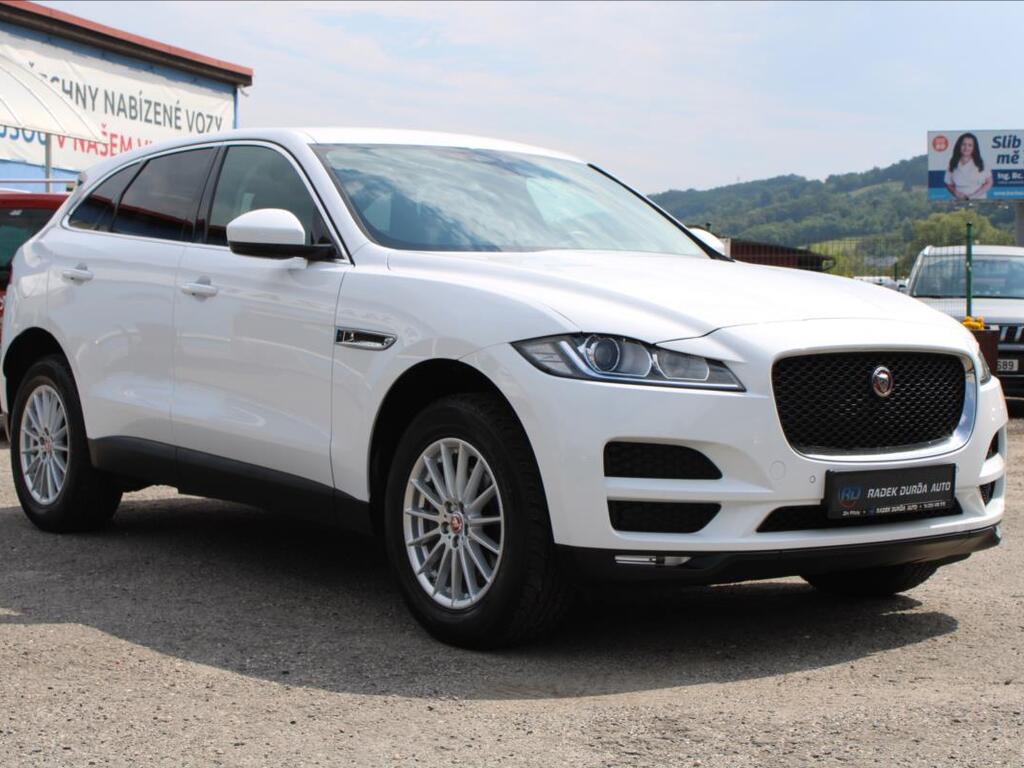 Jaguar F-Pace 3