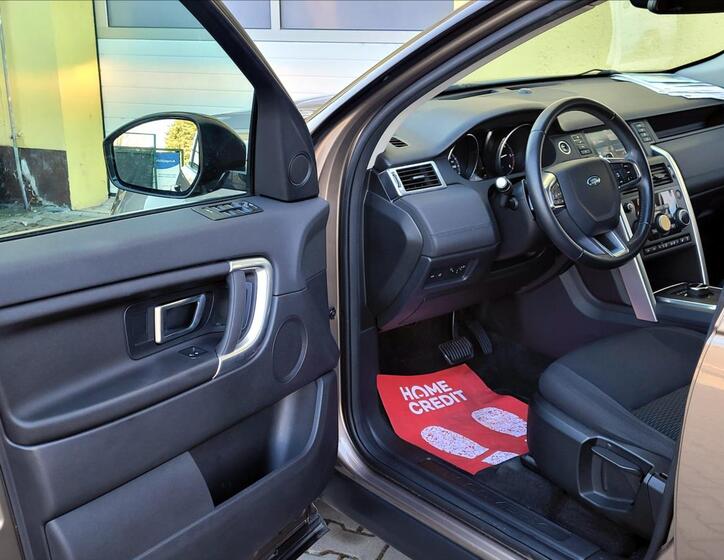 Land Rover Discovery Sport 24