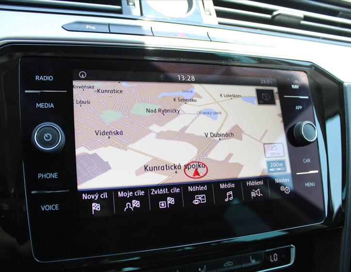 Volkswagen Passat 16