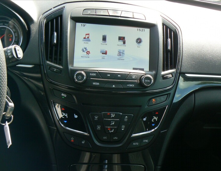 Opel Insignia 23