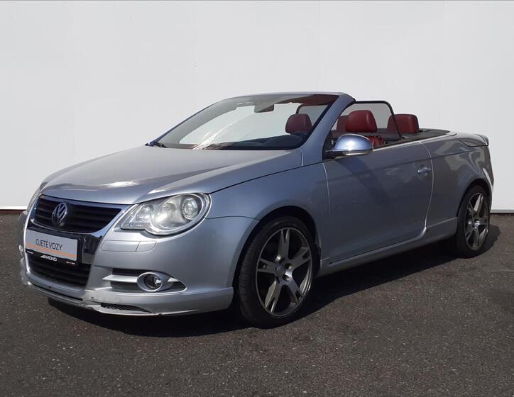 Volkswagen EOS 1