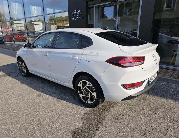 Hyundai i30 4