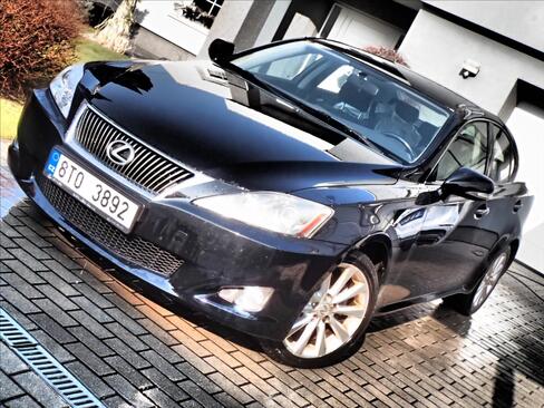 Lexus IS 220d
