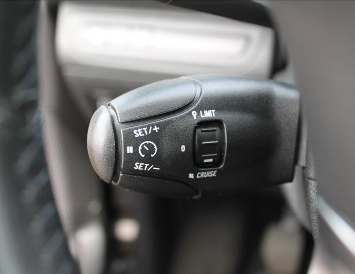 Peugeot 2008 18