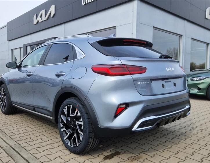 KIA XCeed 6