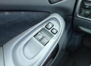 Nissan Almera 20