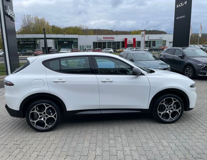 Alfa Romeo Tonale 6