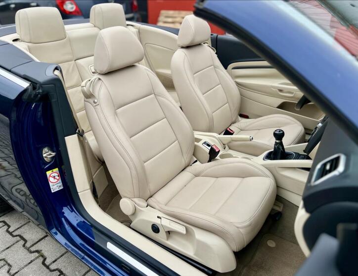 Volkswagen EOS 17
