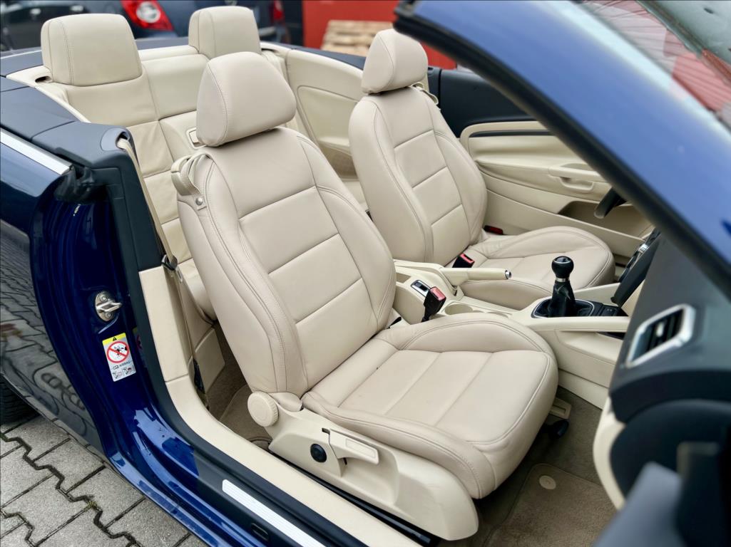 Volkswagen EOS