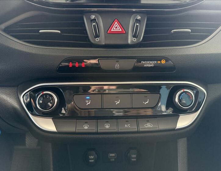 Hyundai i30 17