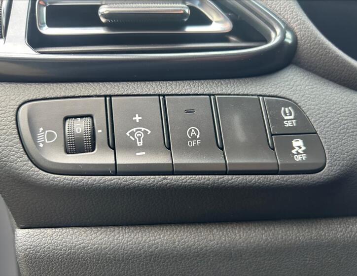 Hyundai i30 12