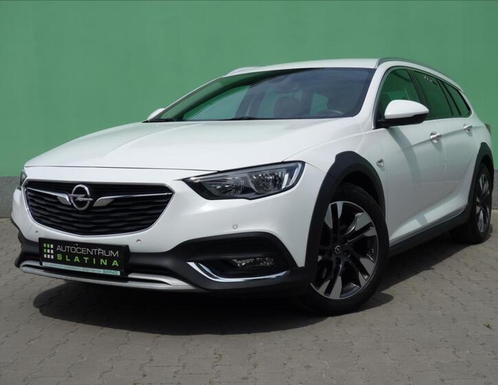 Opel Insignia 1